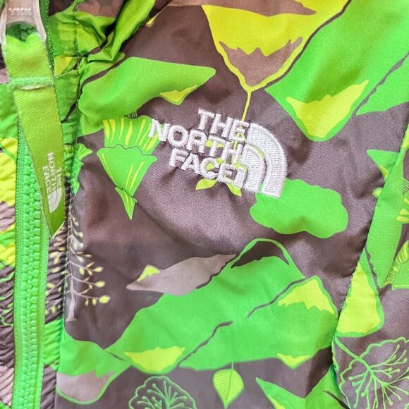 The‎ North Face Infant Reversible Insulated Jacket 3-6M Green & Camouflage - Picture 2 of 7